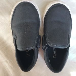 Toddler boy Black shoes- size7